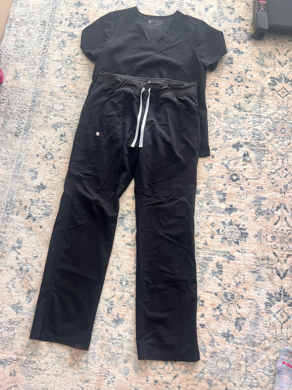 Women’s Figs “Casma” top and “Kade” pants in black